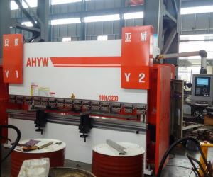 3 M hydrauliczne CNC Prasy krawędziowe 4 osi